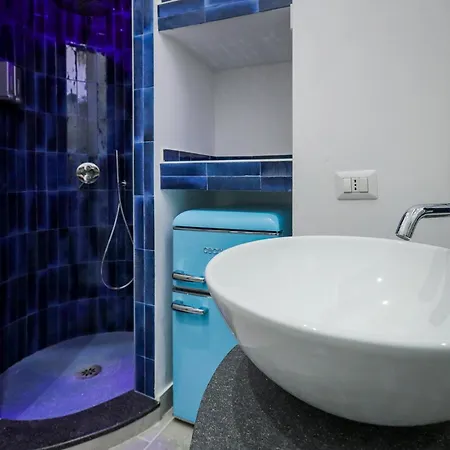 Sweethome Centrostorico 4*